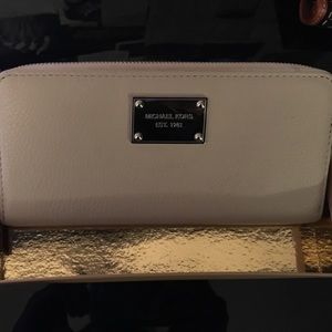 Cream colored Michael Kors Wallet