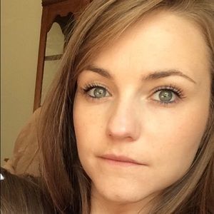 Meet your Posher, Ally