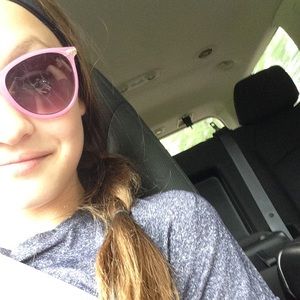 Meet your Posher, Ally