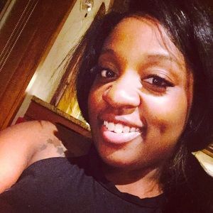 Meet your Posher, Elena