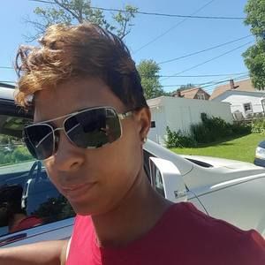 Meet your Posher, Lynnette