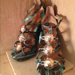 Platform  Christian Siriano  Size 7