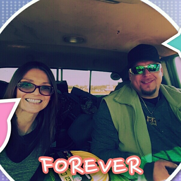 Meet your Posher, Tina - Picture 3 of 4