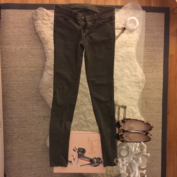 Stretchy thin corduroy pants from Uniqlo - Picture 1 of 4