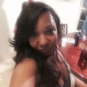 Meet your Posher, Carry