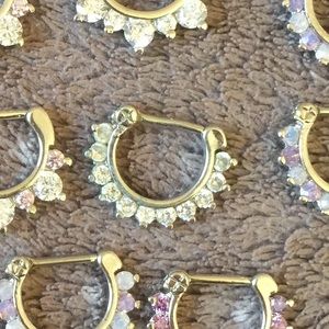 Reserved clicker ring