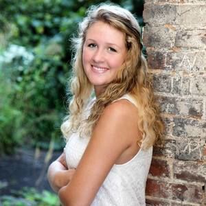 Meet your Posher, Carrie