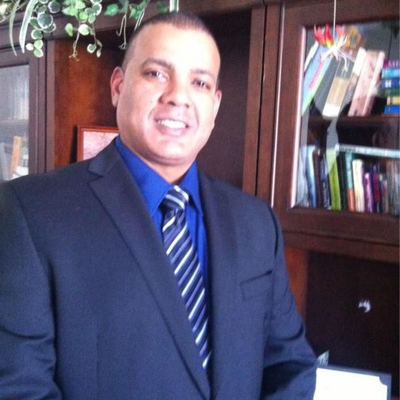 Meet your Posher, Luis