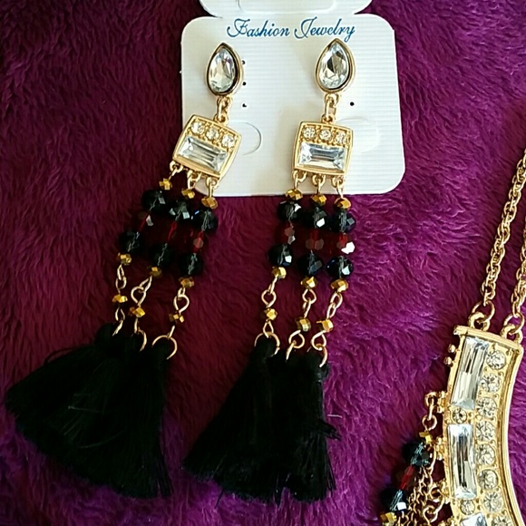 Bohemian Glam with glitz and tassels - Picture 3 of 3