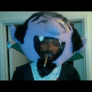 Meet your Posher, Javier