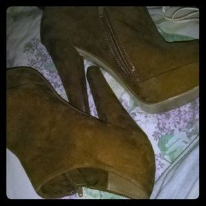 Brown zip up ankle boots