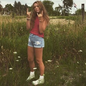 Meet your Posher, Sam