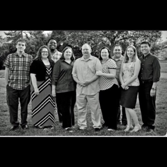 Meet your Posher, Jenni!! Have a lovely day! - Picture 9 of 16