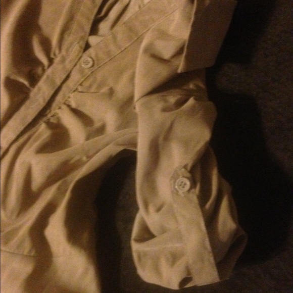 SALE!! Fabulous tan Fall tunic - Picture 2 of 3