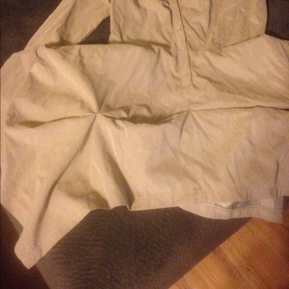 SALE!! Fabulous tan Fall tunic - Picture 3 of 3