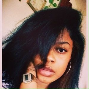 Meet your Posher, Alexis