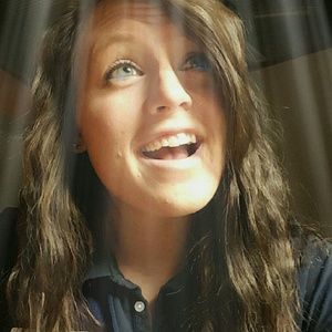 Meet your Posher, Ana