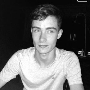 Meet your Posher, Adam