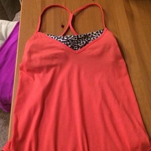 Lululemon roll out tank