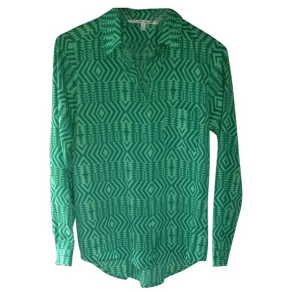 Green geometric blouse NWT