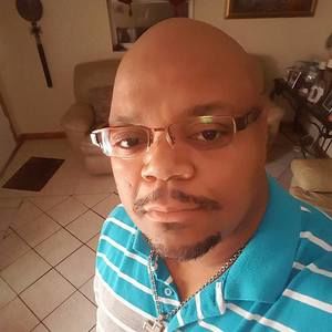 Meet your Posher, Travis