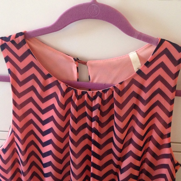 Navy and coral chevron dress - Picture 2 of 3
