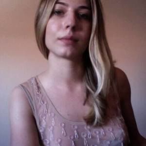 Meet your Posher, Claudia