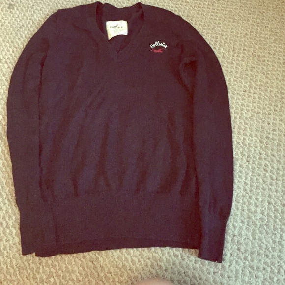 Hollister sweater