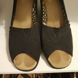 TOMS Shoes - TOMS black wedges TOMS Shoes - TOMS black wedges