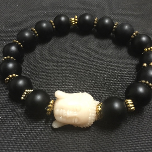 Bracelets - Picture 2 of 4