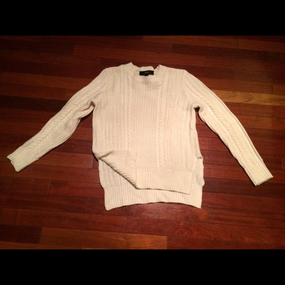 Forever 21 Cream Side Slit Sweater - Picture 1 of 1