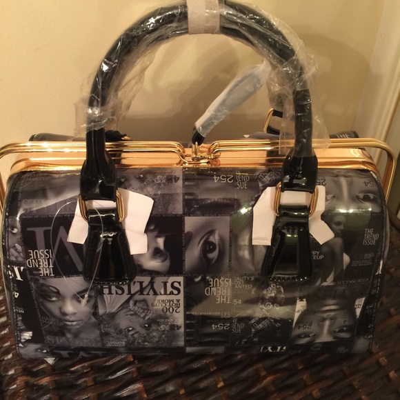 Magazine Purse