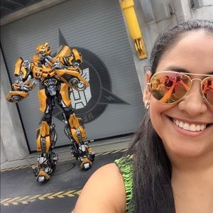 Meet your Posher, Evelyn