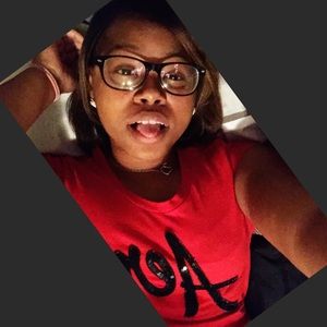 Meet your Posher, Lajonda