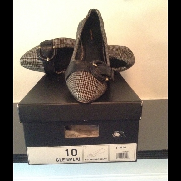 Banana Republic Glenplaid Flats Size 10
