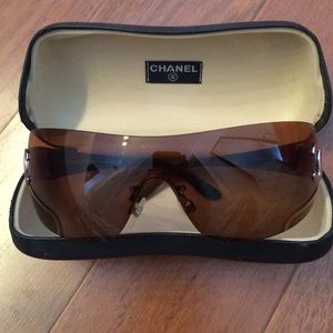 Chanel frameless CC sunglasses