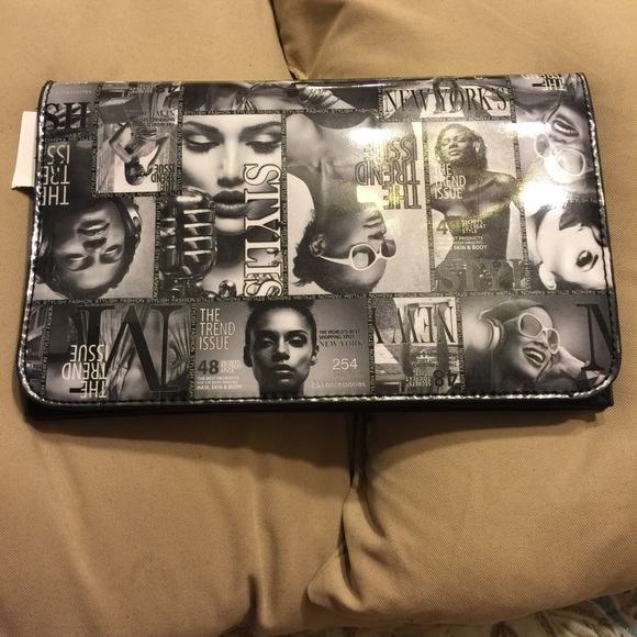 Magazine purse