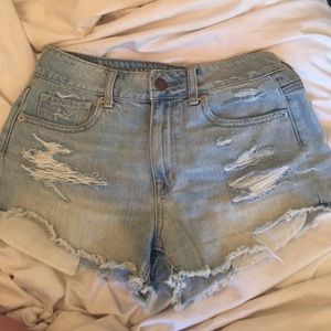American Eagle High Rise Festival Shorts