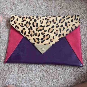 Leopard Clutch