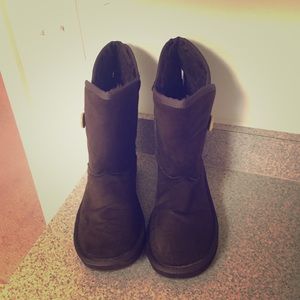 Brown boots