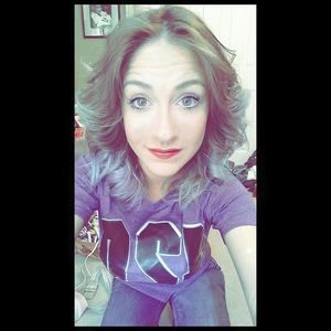 Meet your Posher, Alexis