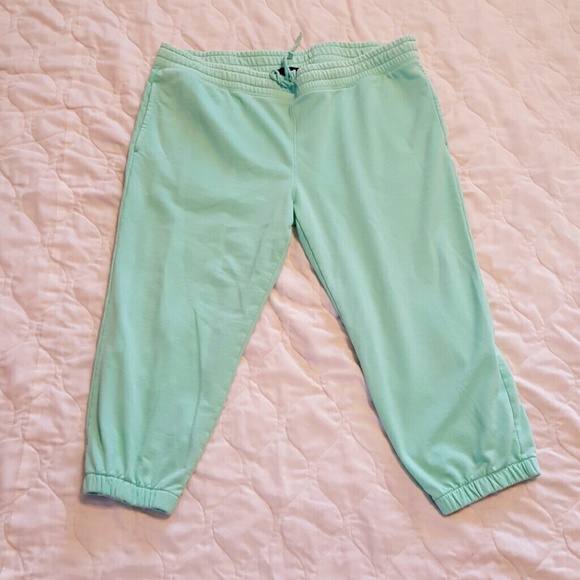 GAP capri sweat pants