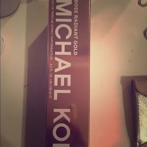 Michael Kors perfume rose gold radiant 3.4 fl oz