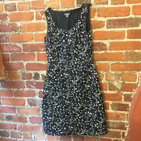 Ann Taylor Sz 2 - P 100% silk dress black & white