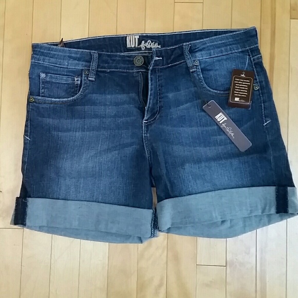 Denim roll  short nwt