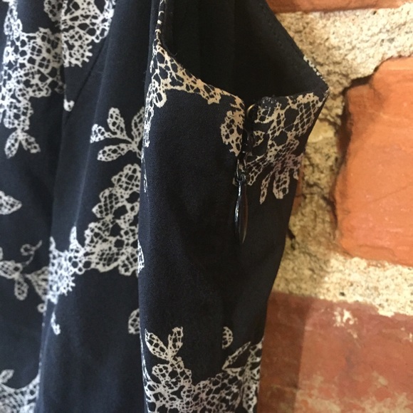 Ann Taylor 100% silk sz 4 - P dress black & white - Picture 4 of 4