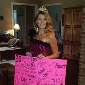 Meet your Posher, Danielle