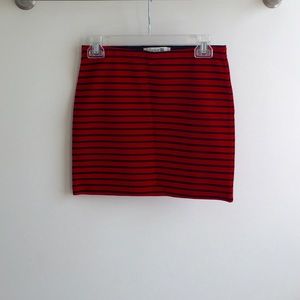 💲🔽Red and black stripe mini skirt