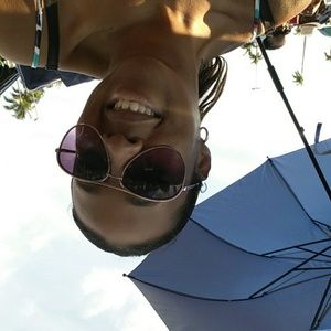 Meet your Posher, Vickie