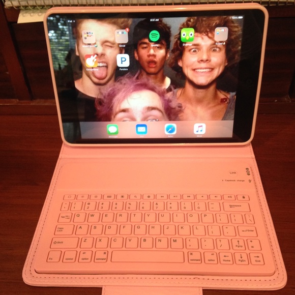iPad Mini Keyboard Case
